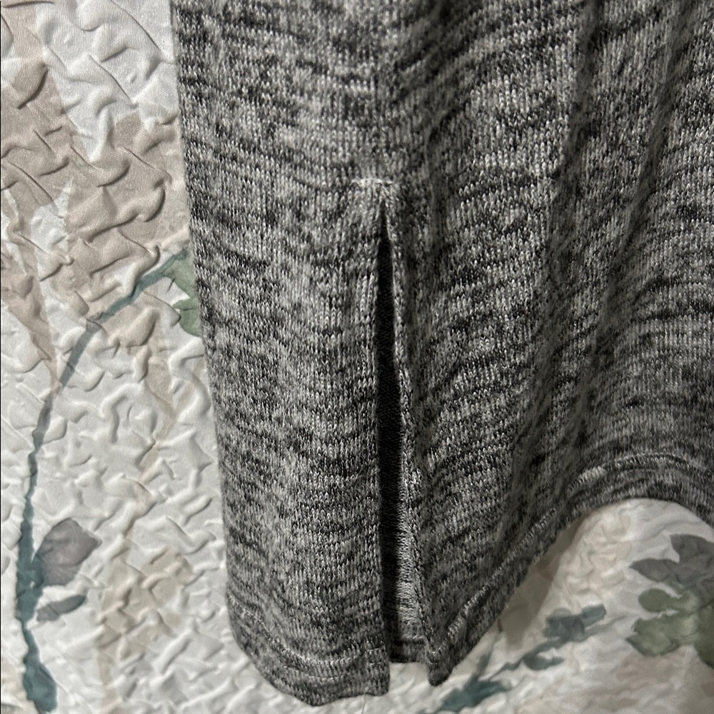 Hello mello Nwot Heather Gray Open front long duster Cardigan. length is 42” - Picture 4 of 4